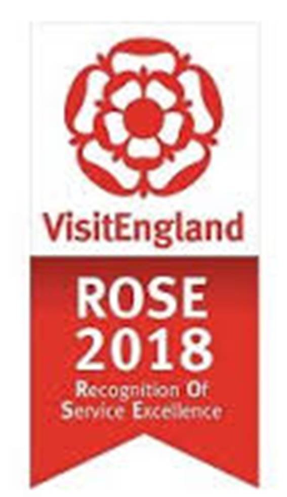 Kitty's Loft wins Rose award for excellent customer service in 2018